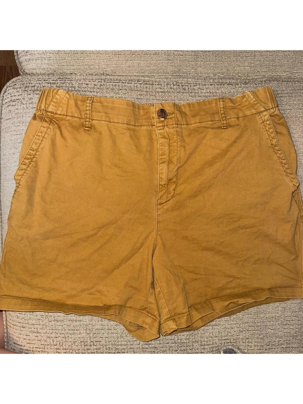 Old Navy Everyday Short khaki Zip Button Women’s Size large